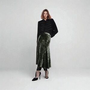 Zara Velvet Midi Skirt in Deep Green